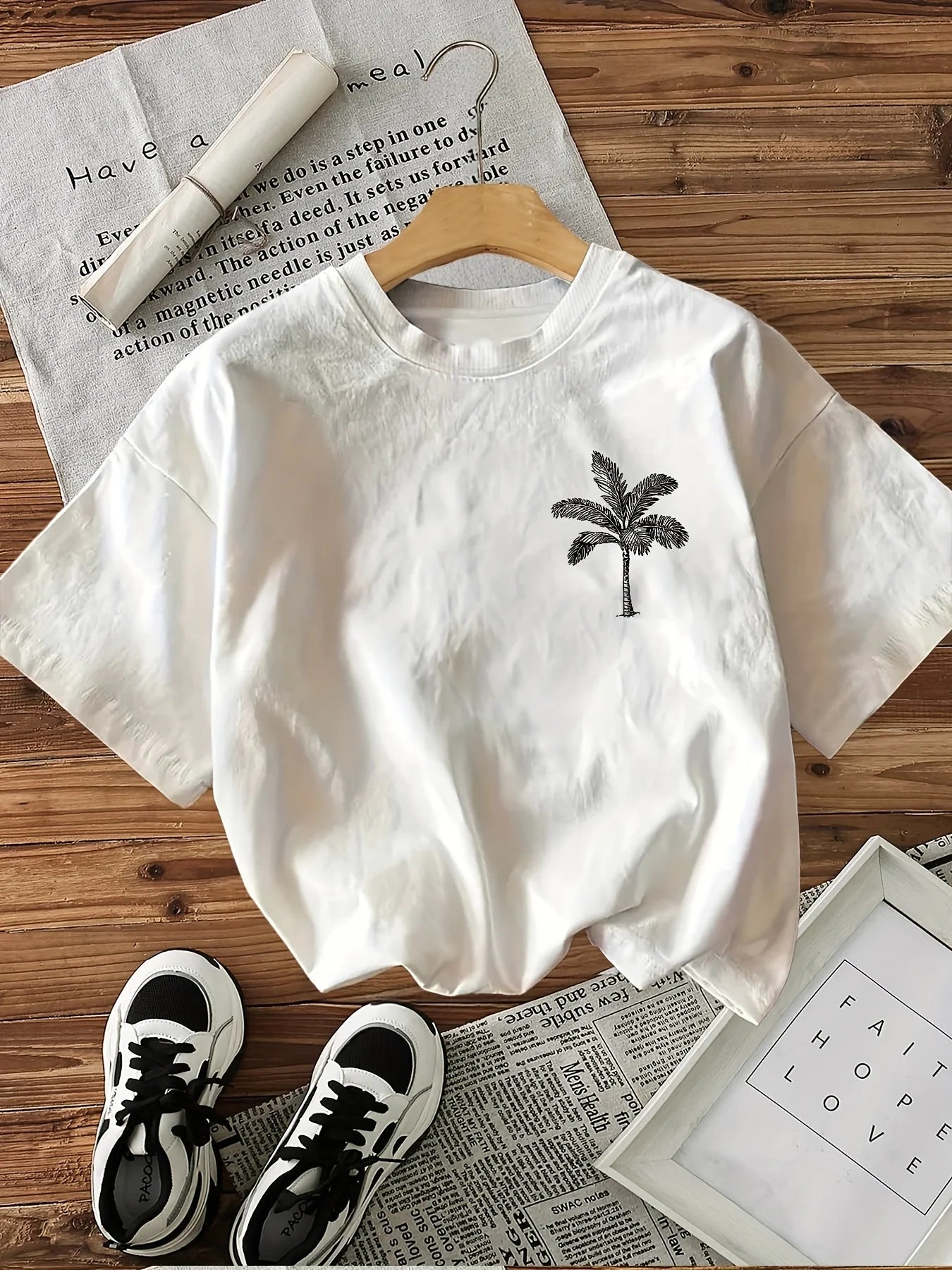 Women's Aloha Good Vibes Graphic Print T-Shirt Short Sleeve Crew Neck Casual Top with Palm Tree Design for Summer Daily Clothing